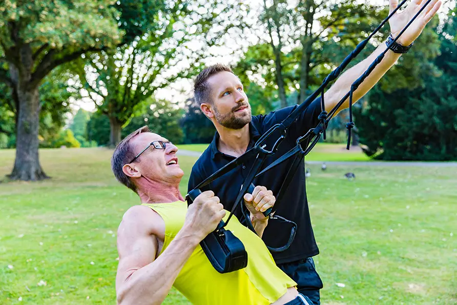 Im Personal Training arbeite ich 1zu1 mit allen Kunden ganz individuell nach Leistungsstand und den persönlichen Zielen.
