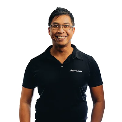 Adryan Villalobos ist Personal Trainer und Triathlontrainer / Schwimmtrainer bei GIPFELKURS