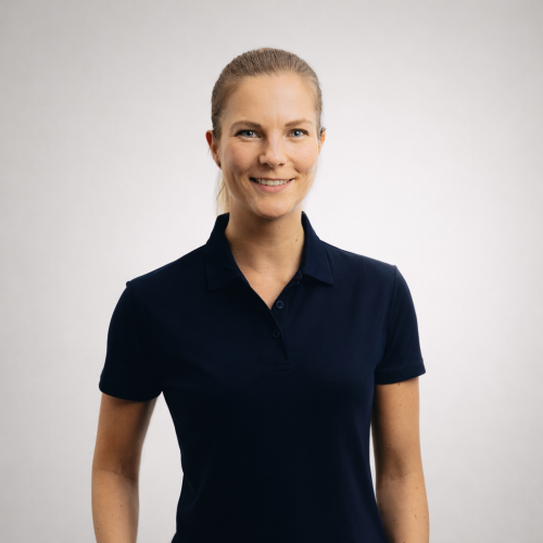 Carolin Adam ist Personal Trainerin und Physiotherapeutin / Food Coach bei GIPFELKURS
